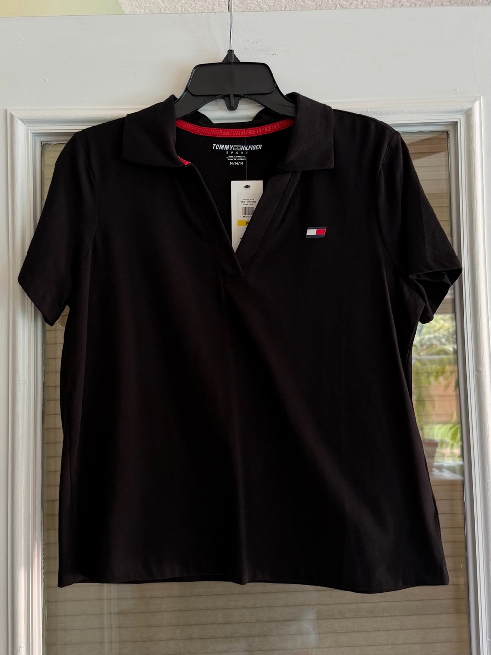 Women’s Tommy Hilfiger Sport Shirt NWT (medium)